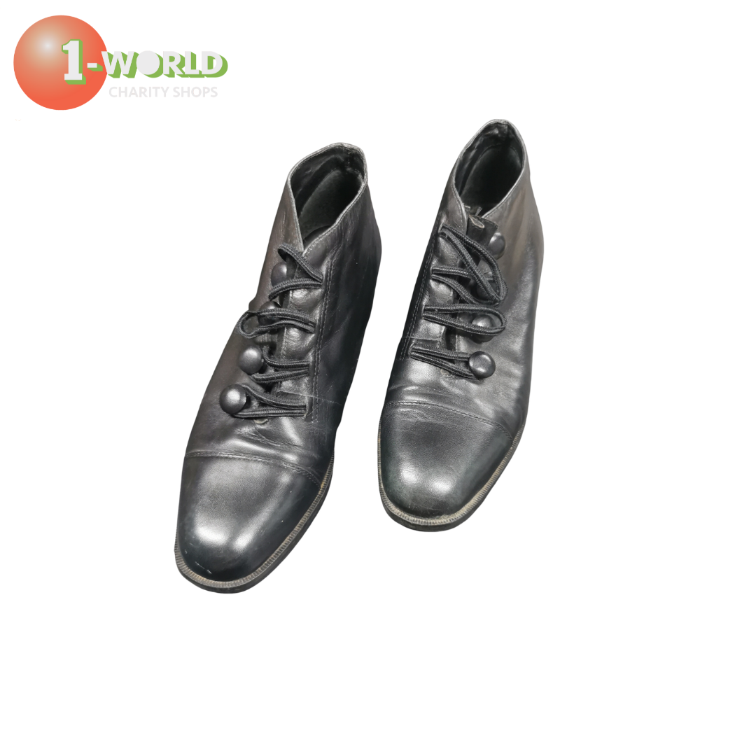 Jane Debster Black leather ankle boot - Size 37
