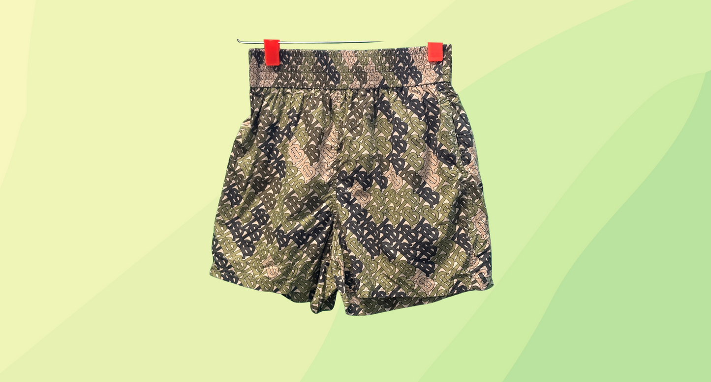 Burberry Shorts - Size 6 - Green - Not authenticated