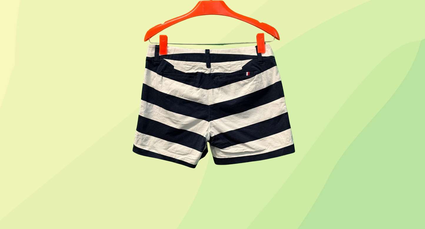 Tommy Hilfiger Shorts - Size 4 - White/Navy - Naughtical Stripe