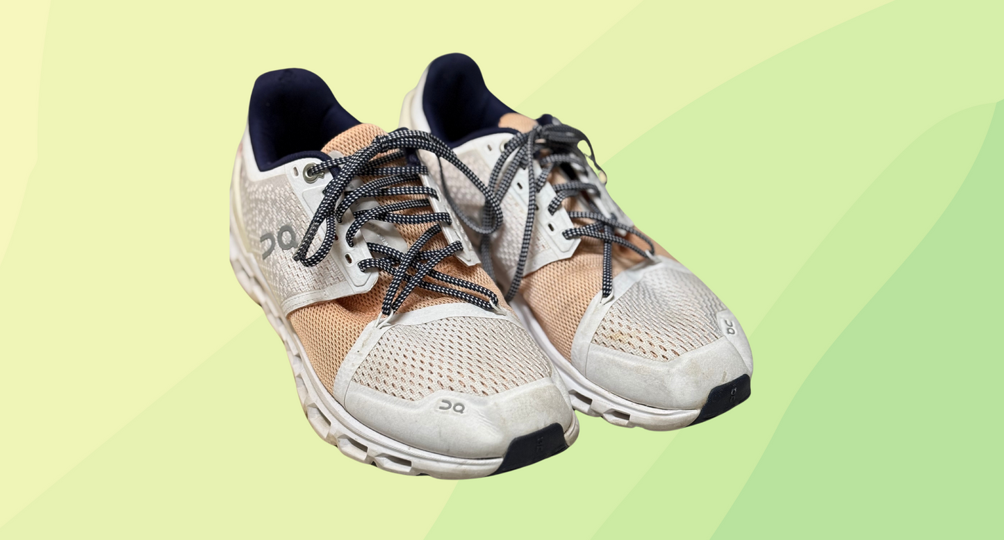 On Cloudstratus Women's Running Shoes - Size US 8 - White/Tan