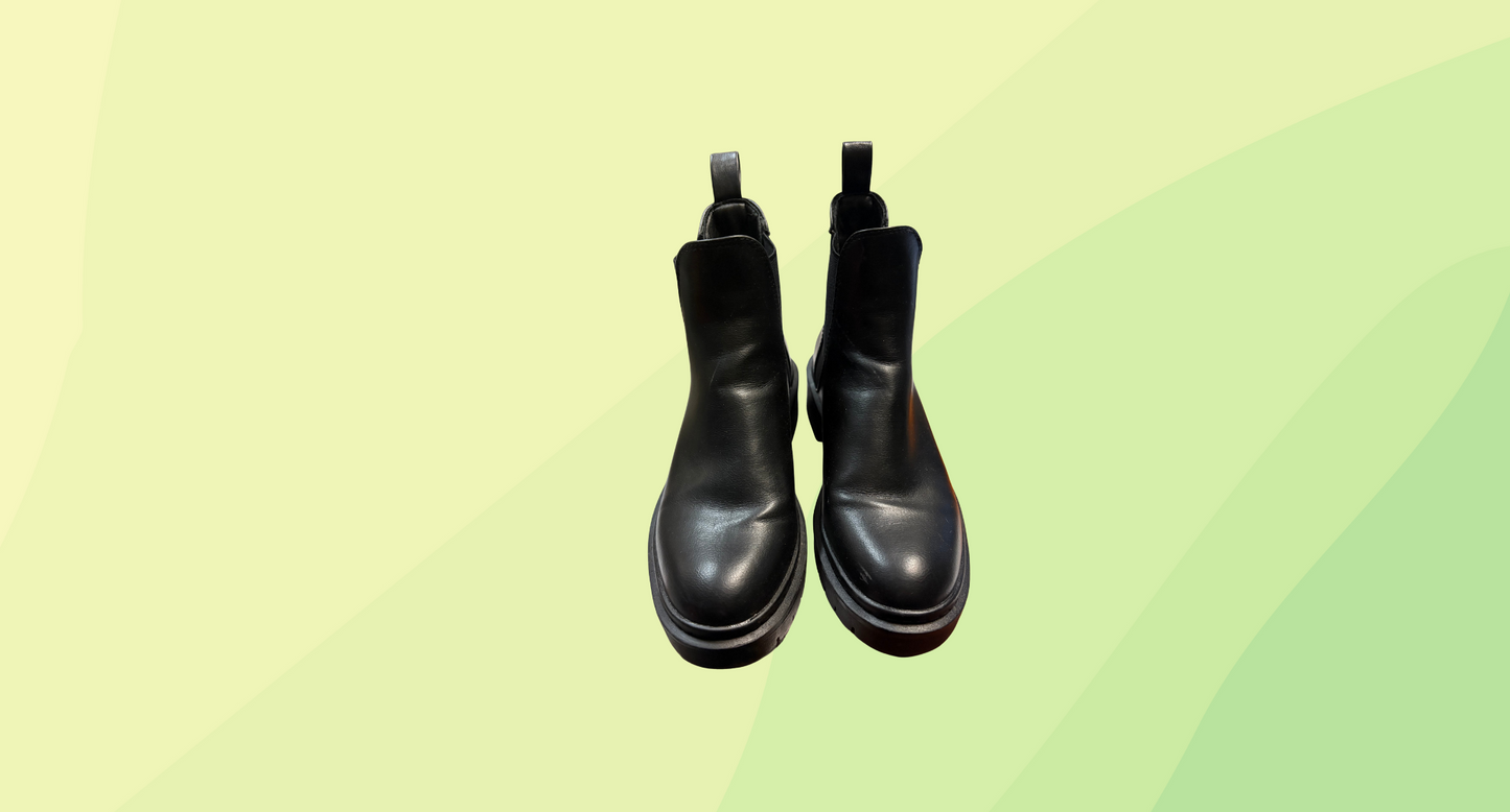 Schuh Camille Leather Chelsea Boots - Size 36 - Black