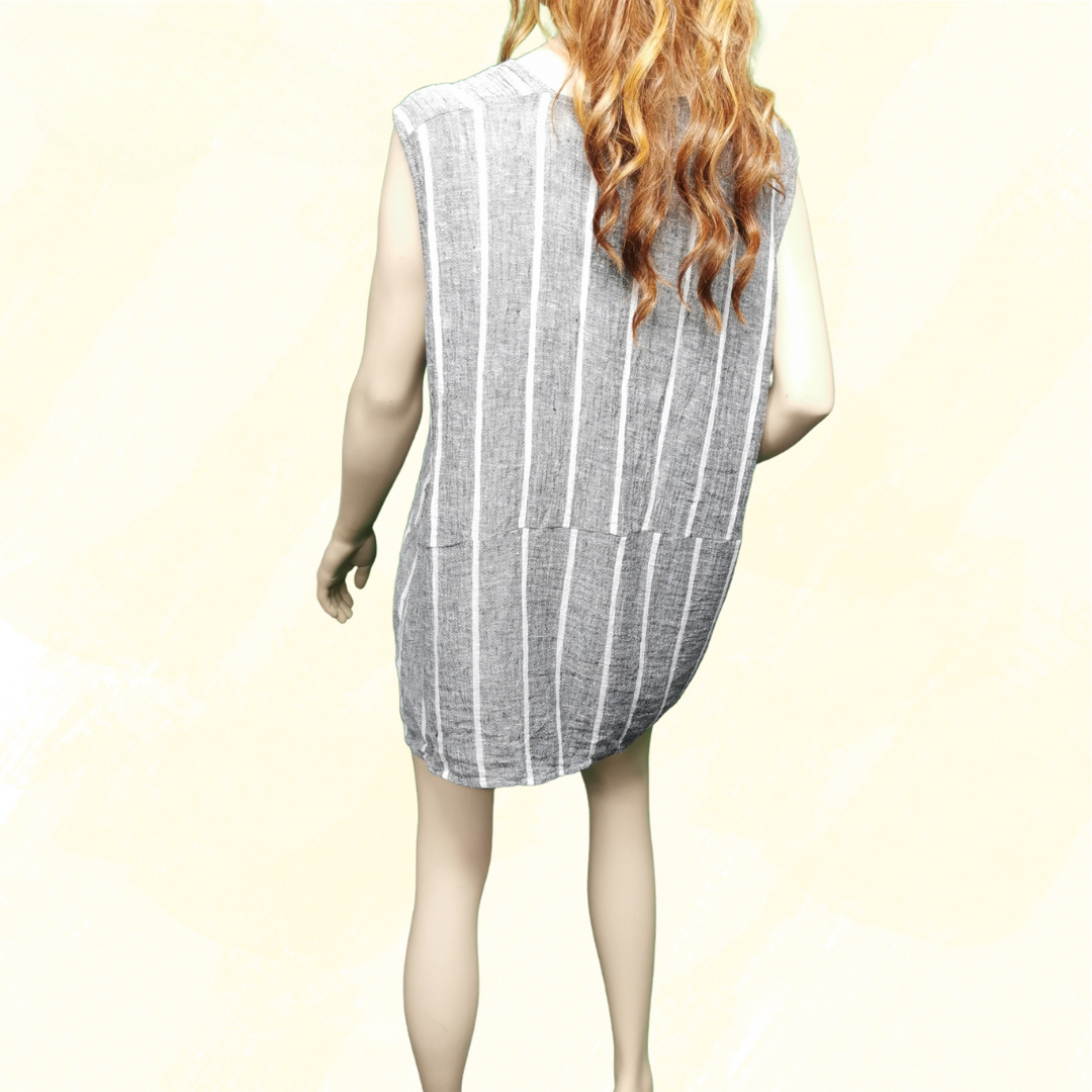 Yarra Trail Dress - Size 18 - Gray/White