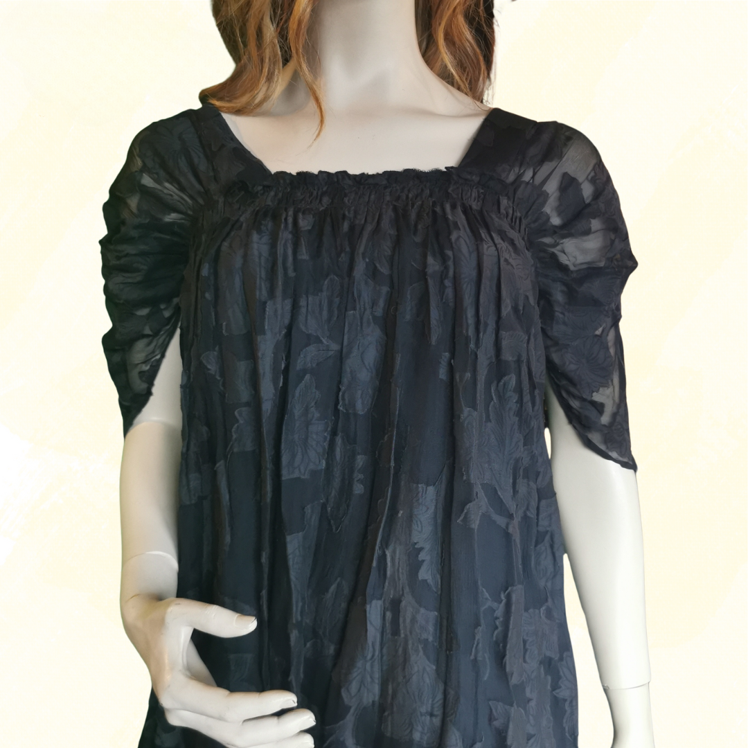 BCBG Maxazria Silk Dress burnout pattern - Size 4 - Black