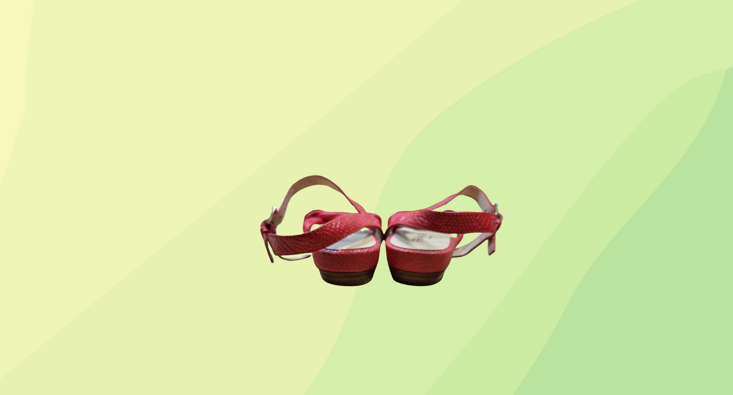 Frankie4 Sandal - Size 7 - Red