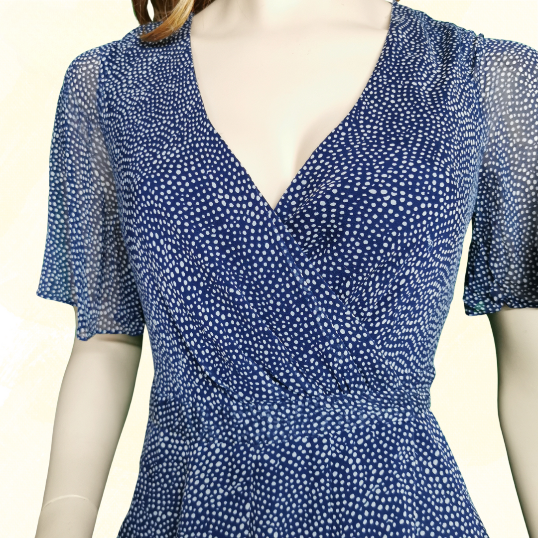 Diane von Furstenberg wrap Dress - Size 4 - Navy and white polkadots