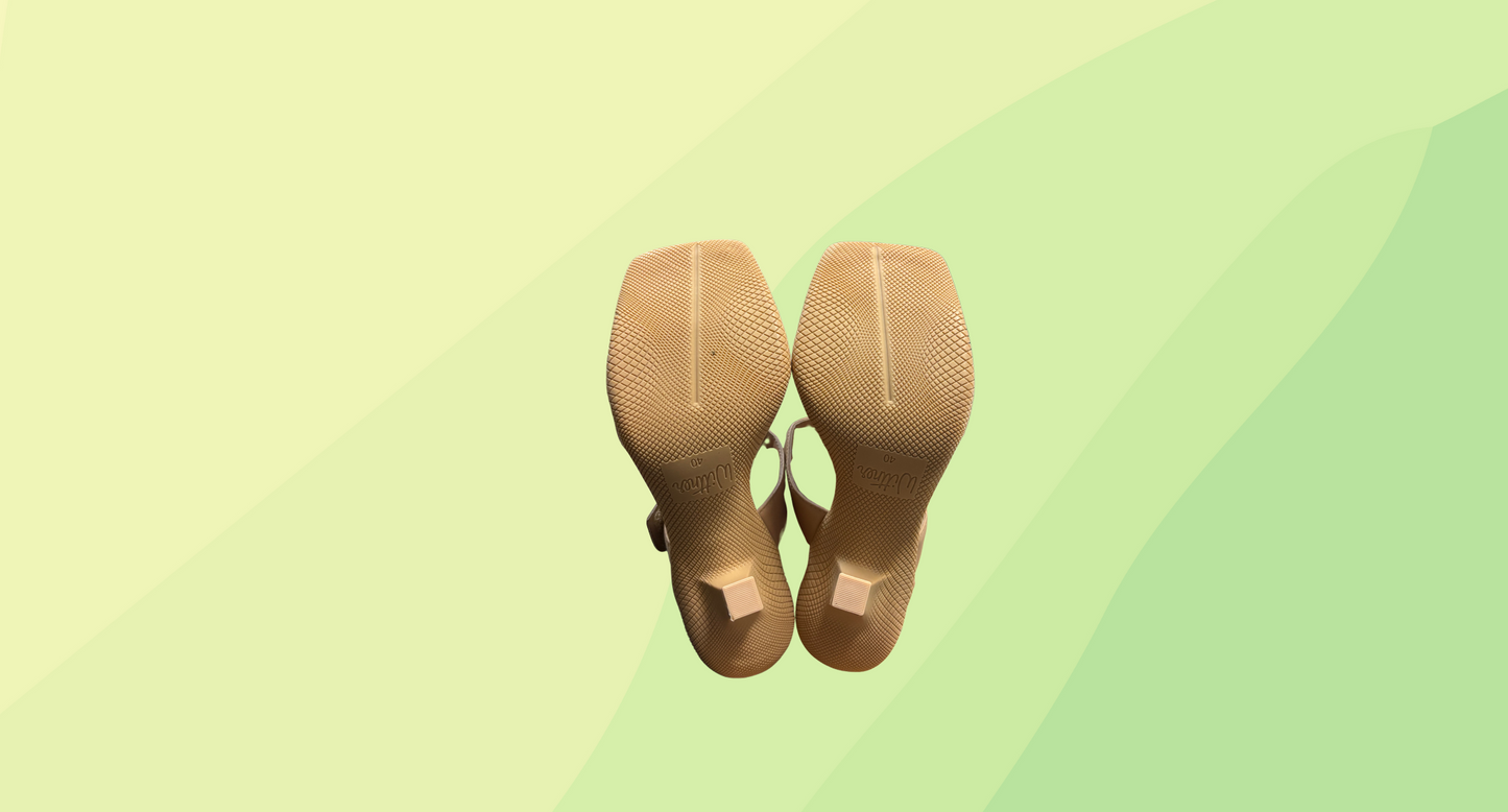Wittner Rexine Heels RRP $80 - Size 40 - Sand
