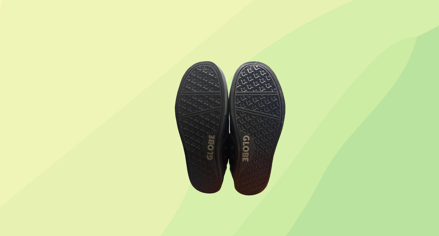 Globe Lesson Slim Skate Shoe - W7 - Black