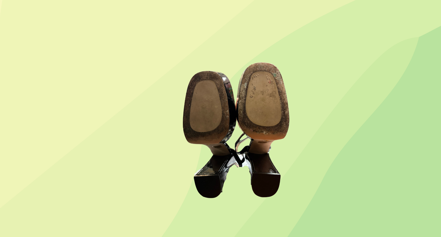 Stuart Weitzman Pumps w/dustbags - Size 9.5 - Black