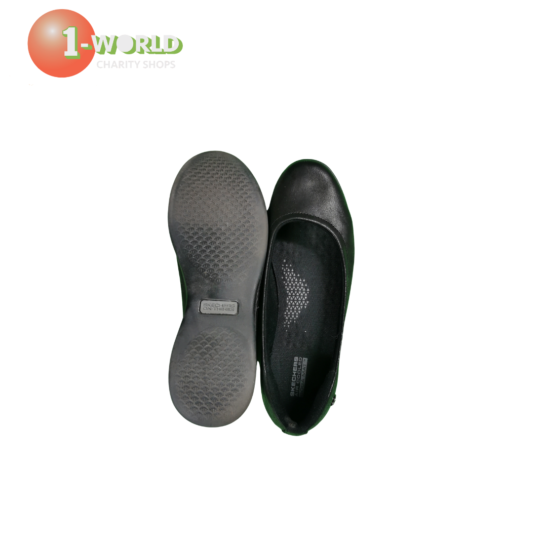 Skechers On the Go Dreamy Shoe - 9 Black
