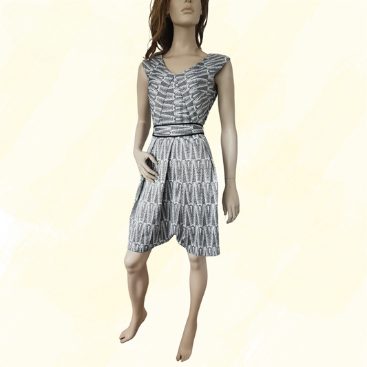 Sacha Drake Dress - Mid Length - Size 12 - Cream/Gray