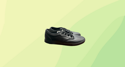 Globe Lesson Slim Skate Shoe - W7 - Black