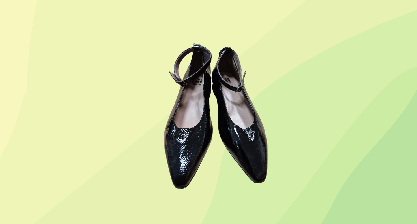 Nu x Neo Kaola Leather Flats - Size 37 - Black