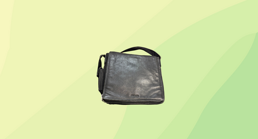 Hide & Chic Leather Messenger Bag - Black
