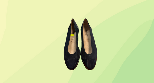 Gabor Flat RRP $199.95 - Size 7 - Navy