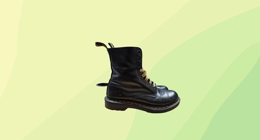 Dr Martens Leather Boots - Size 8 - Black