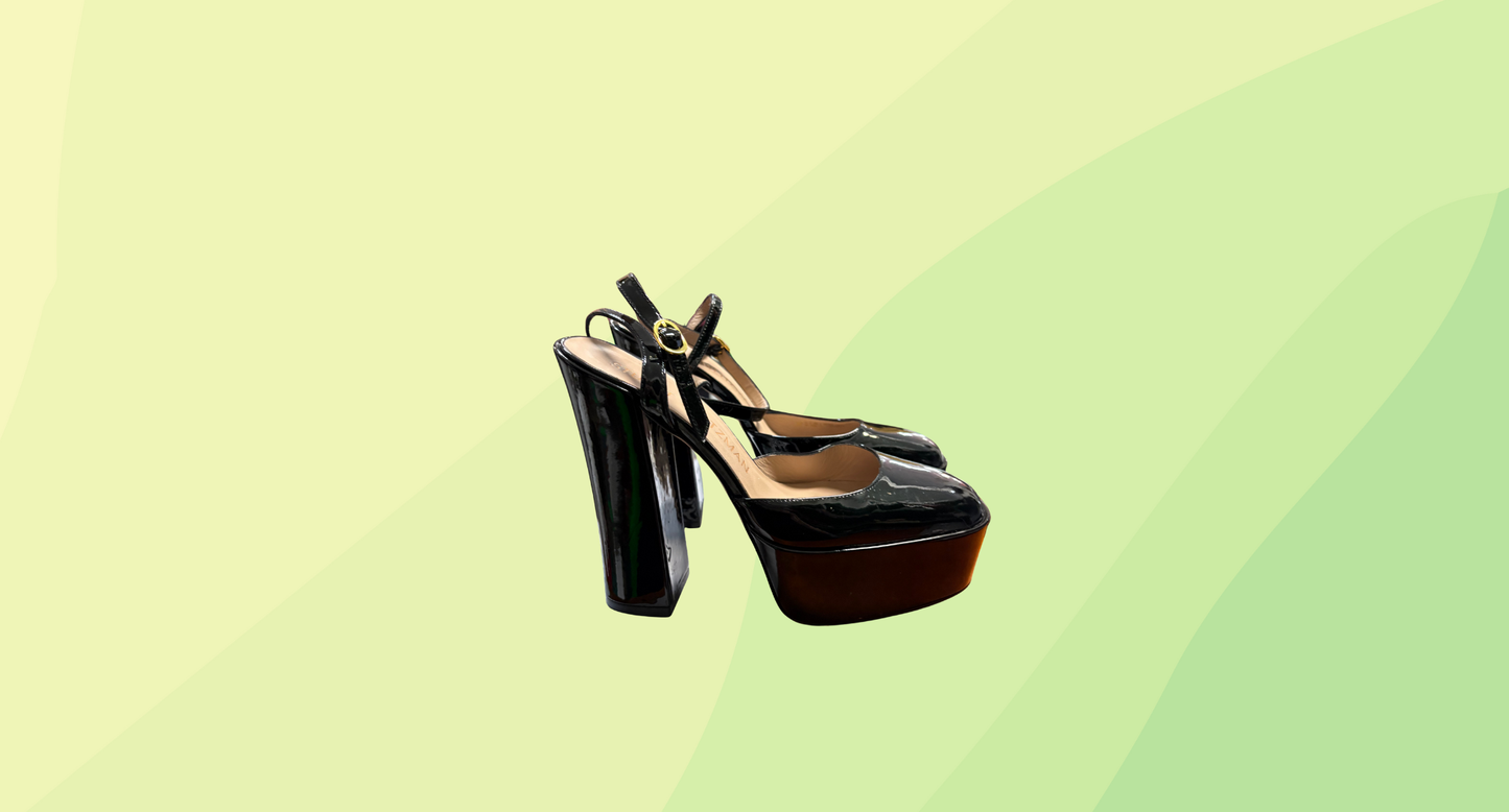 Stuart Weitzman Pumps w/dustbags - Size 9.5 - Black