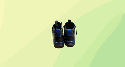 Converse Chuck Taylor All Star Lightweight High Tops - M6 W8 - Black/Blue