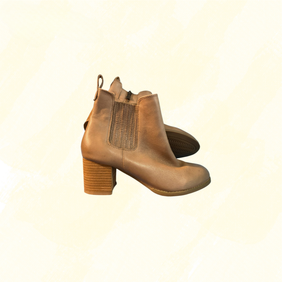 Hush Puppies Boots - Tan - 7.5