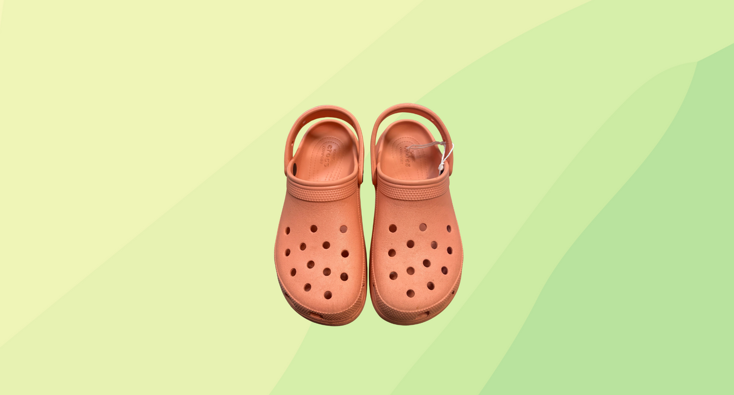Crocs Womens Classic Clog - Size 9 - Peach