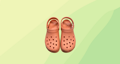 Crocs Womens Classic Clog - Size 9 - Peach