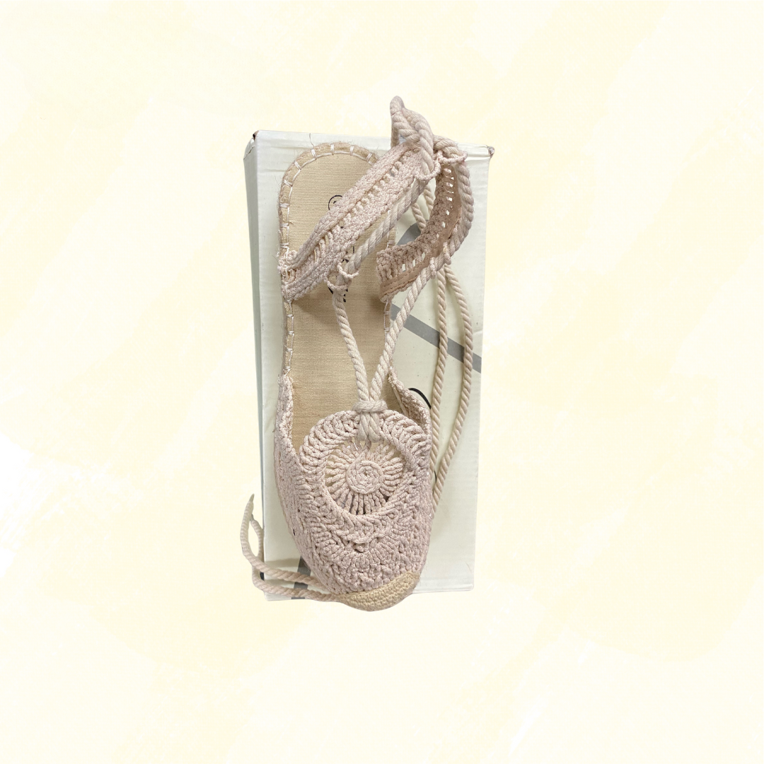 Betsy Italian Macrame Shoes RRP $79.95 - Cream	- 39