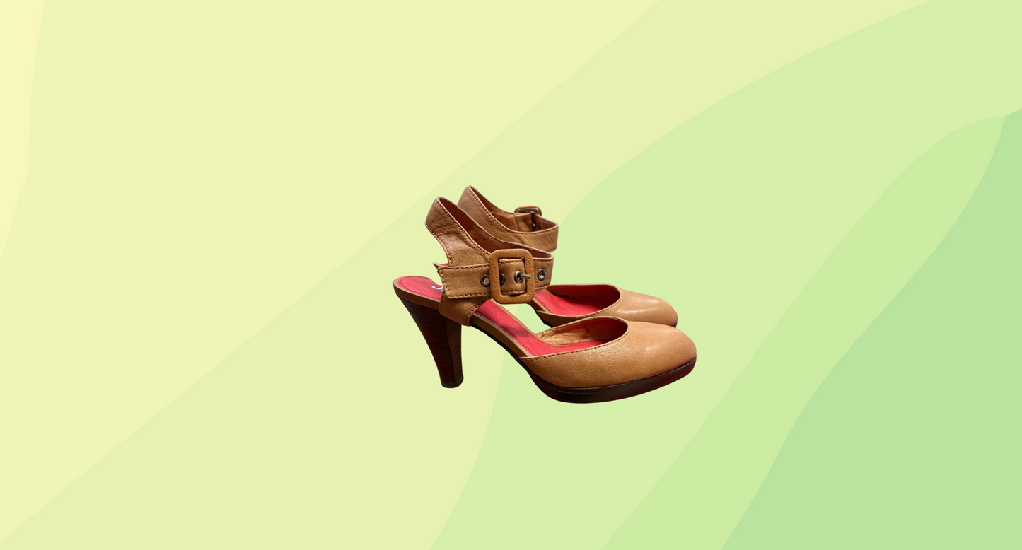 JAG Belinda Heel RRP $129.95 - Size 37 - Tan