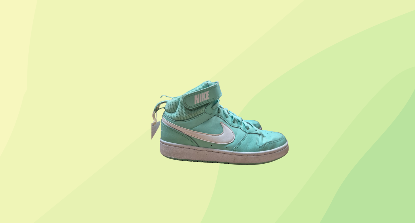 Nike Court Borough Mid 2 GS - US 6Y - Emerald Rise