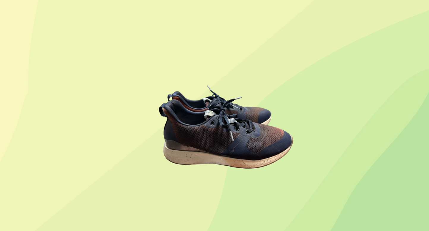 Frankie4 Mae Runner - Size 8.5 - Blue