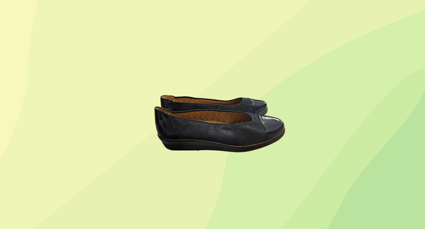 Gabor Flat RRP $199.95 - Size 7 - Navy
