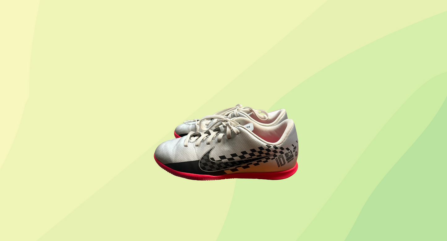 Nike Kids Mercurial Vapor Indoor Shoes - US 5Y - Silver
