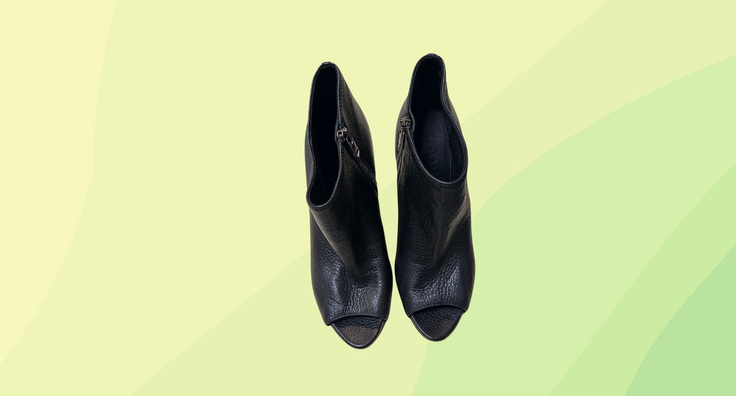 Burberry Leather Open Toe Bootie Wedge - 38 - Black