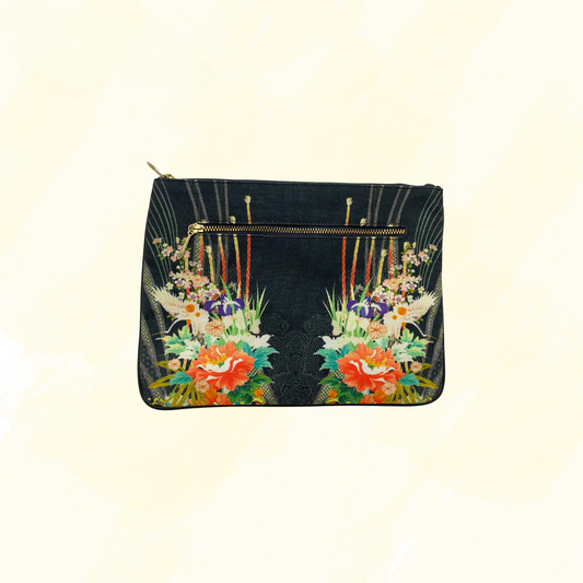 Camilla Queen of Kings Clutch - Black/Floral