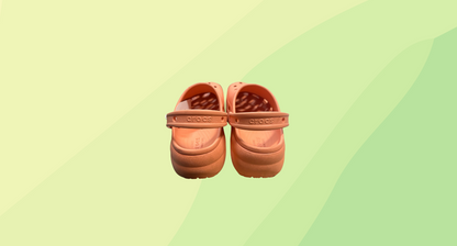 Crocs Womens Classic Clog - Size 9 - Peach