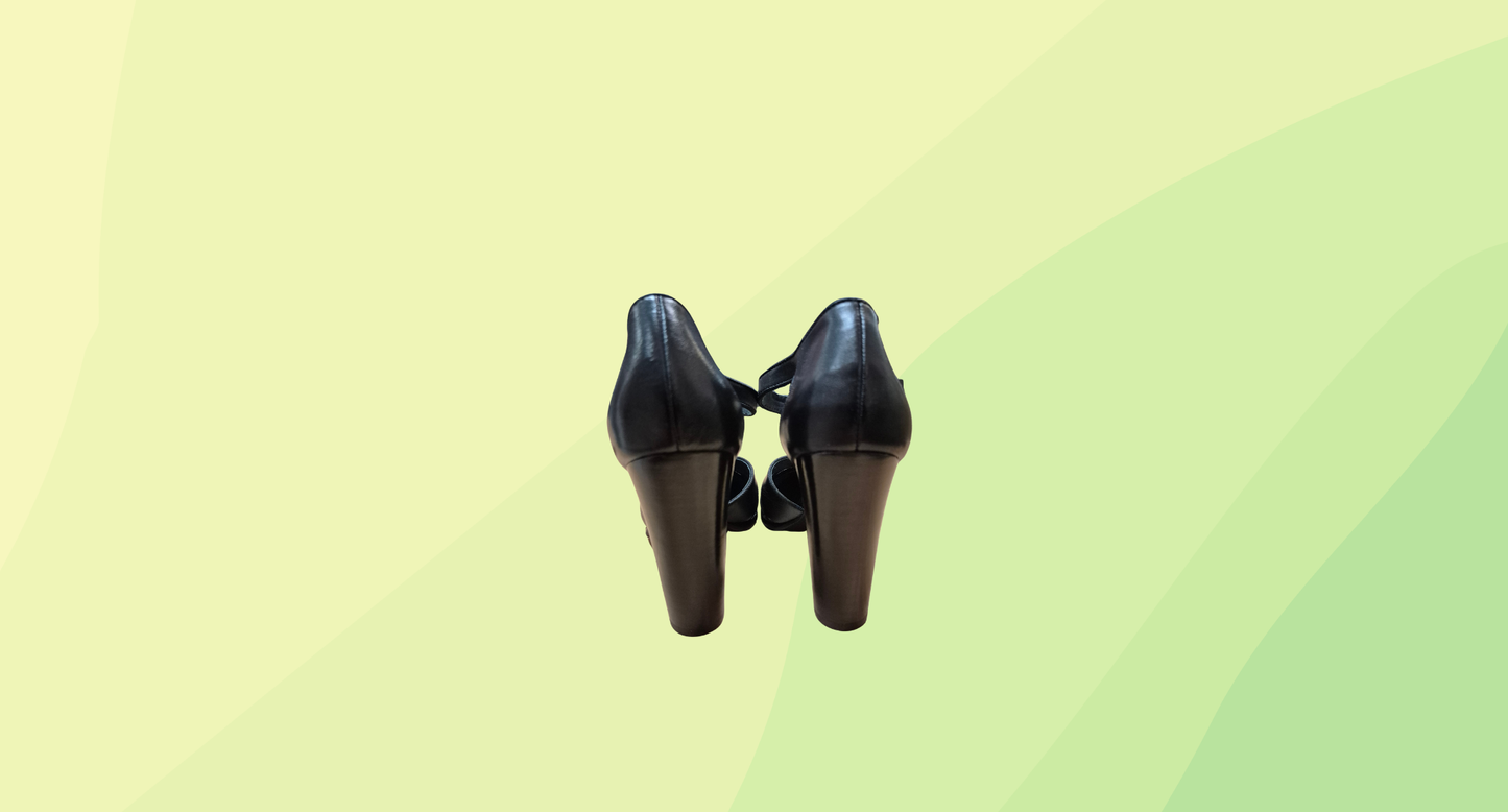 Wittner Wilde Court Shoe - Size 37 - Black Nappa
