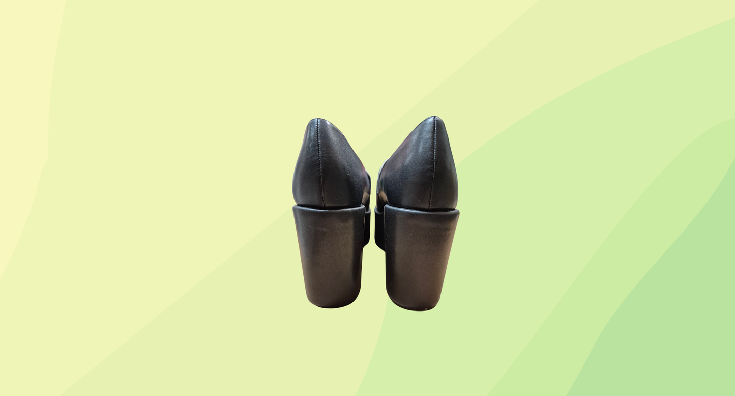 Dangerfield Loafer Heel RRP $99 - Size 40 - Black/White