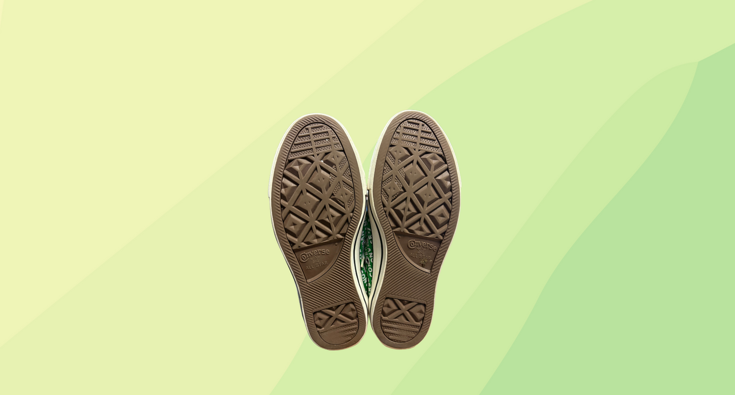Converse Chuck Taylor All Star Low Tops - M6 W8 - Green