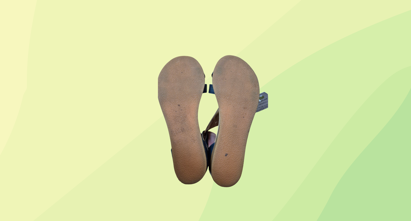 Django & Juliette Jinnit Leather Sandals - Size 39 - Black/Tan