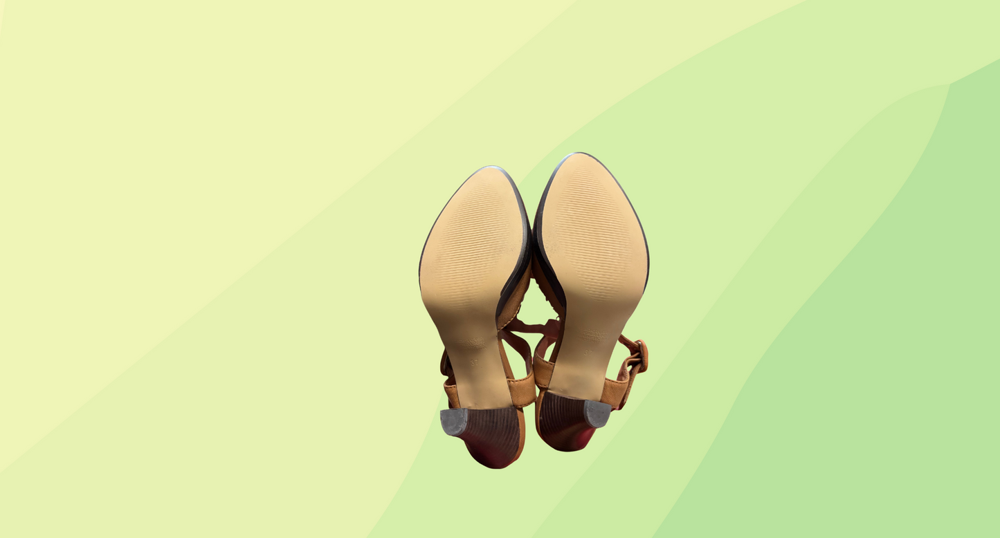 JAG Belinda Heel RRP $129.95 - Size 37 - Tan