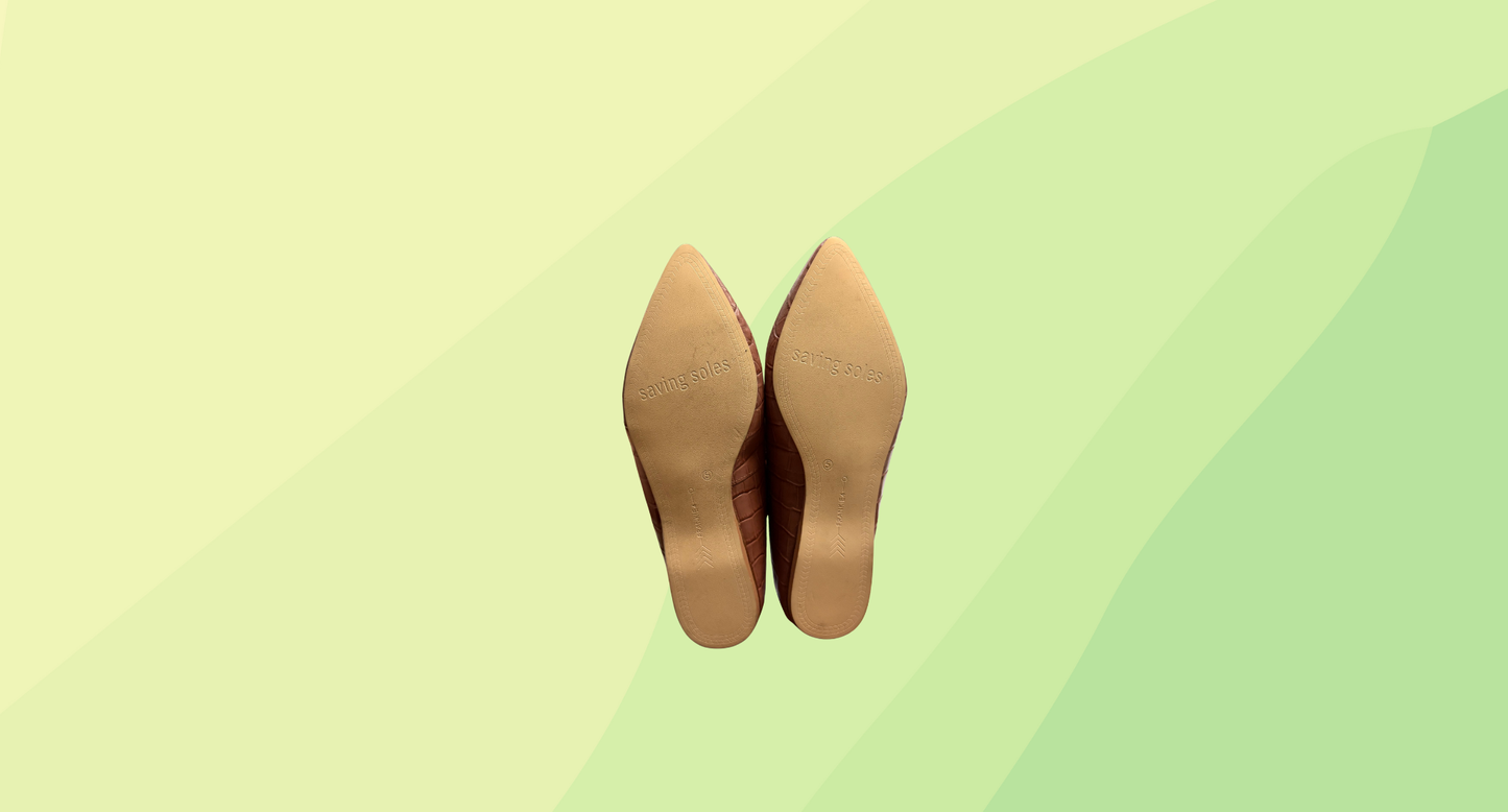 Frankie4 Poppy Flat - Size 5 - Dusty Pink