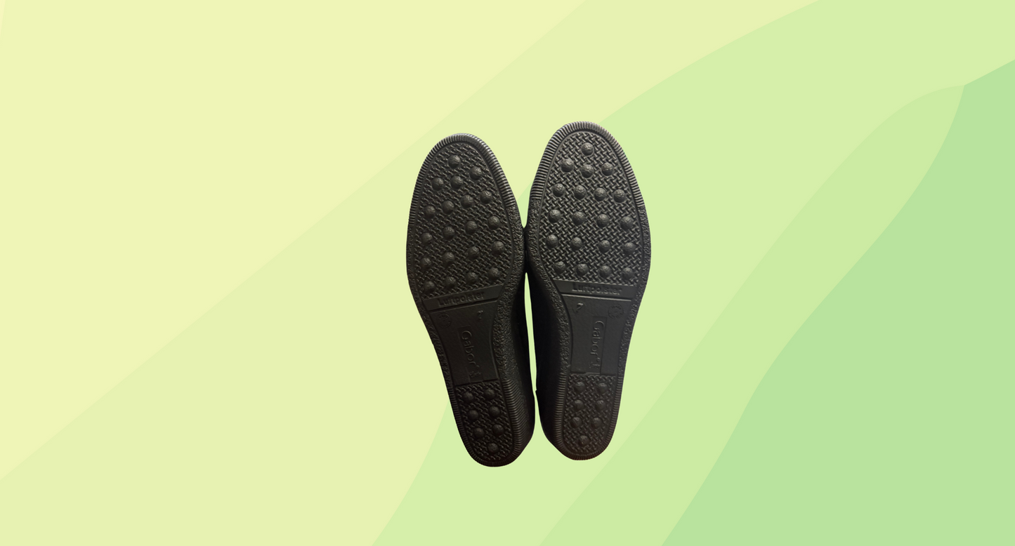 Gabor Flat RRP $199.95 - Size 7 - Navy