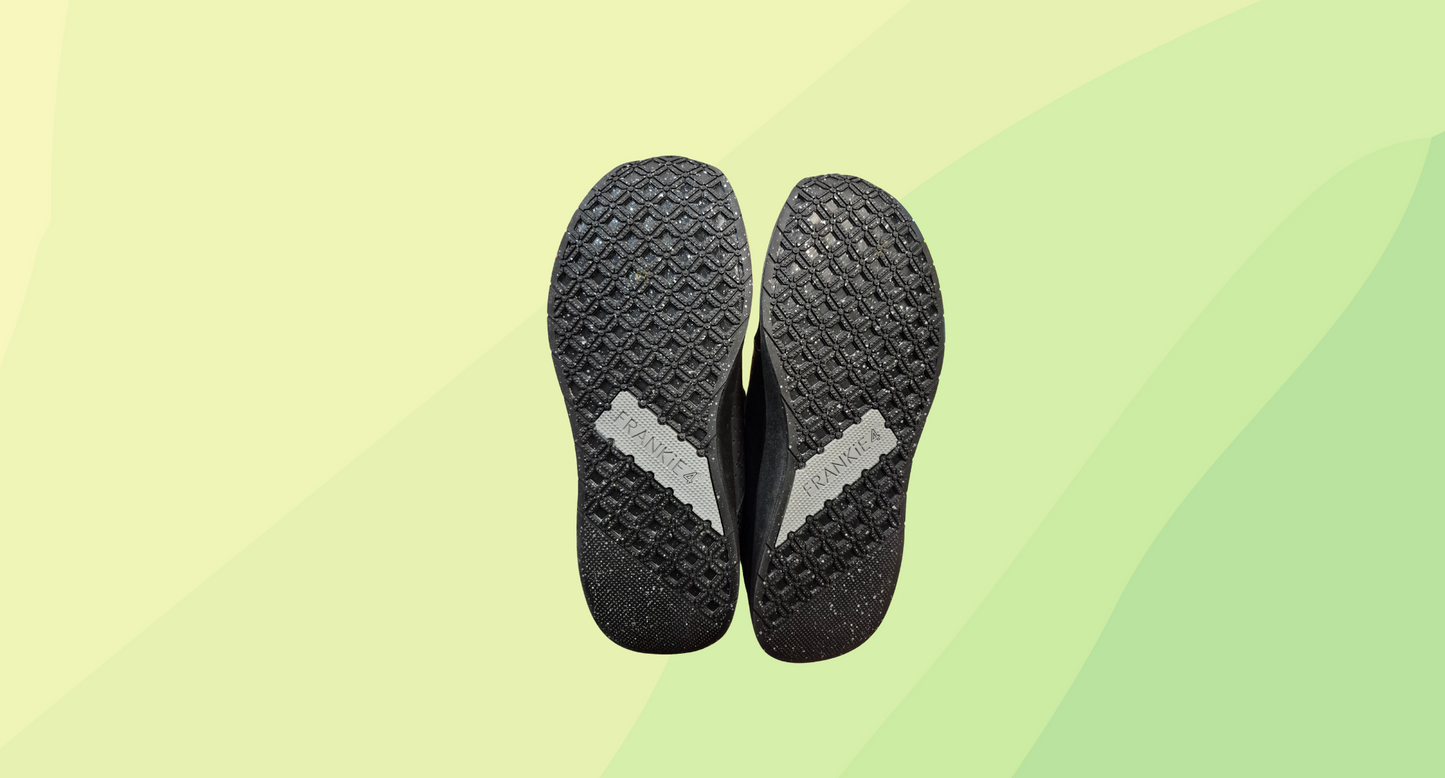 Frankie4 Trixie II Sneaker - Size 7 - Black