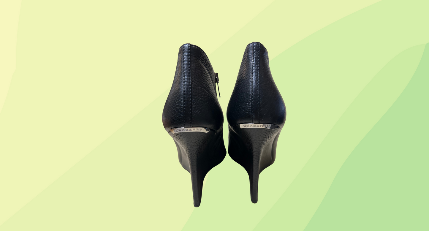 Burberry Leather Open Toe Bootie Wedge - 38 - Black