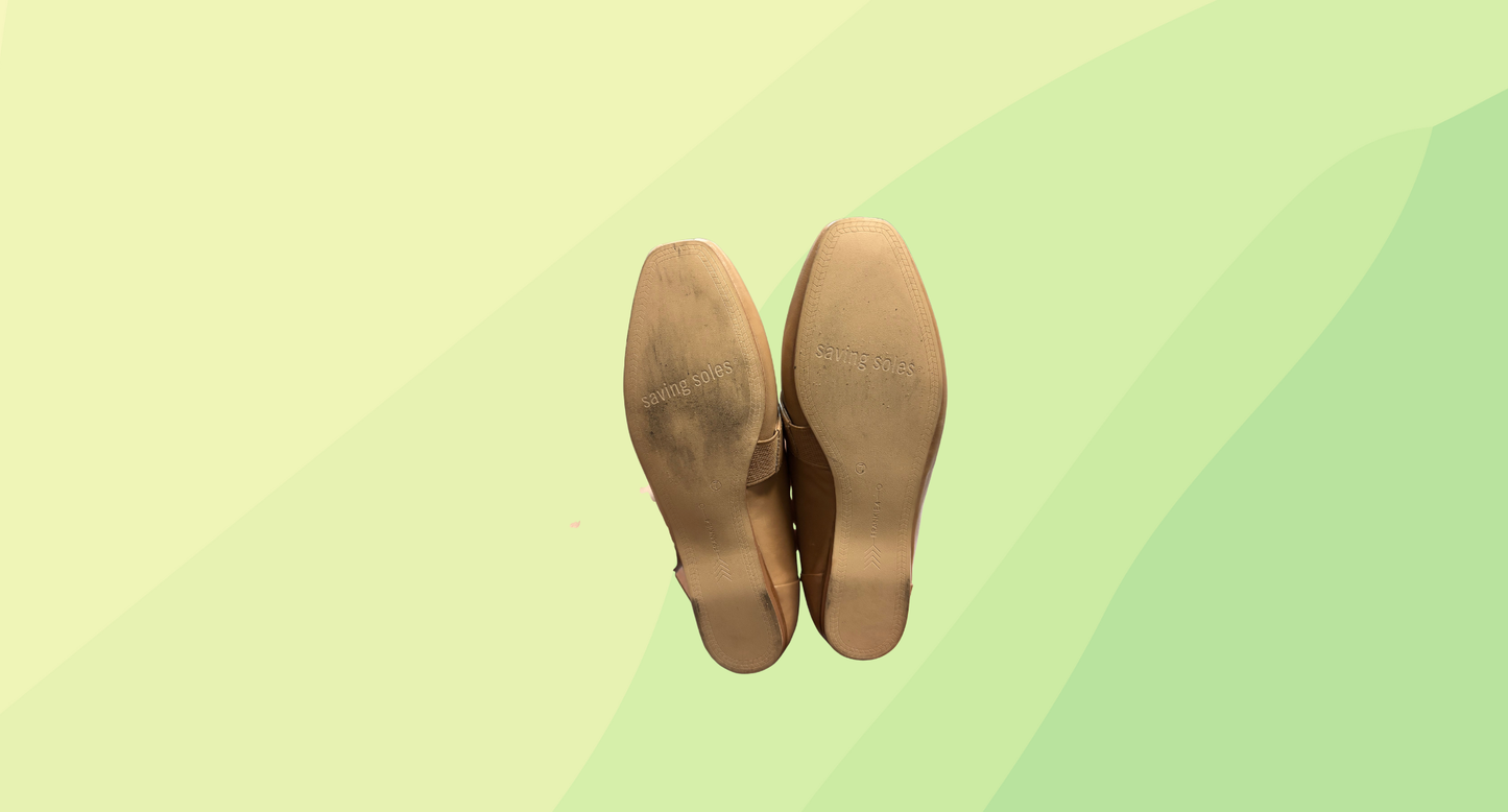 Frankie4 Lucky Loafer - Size 7 - Tan