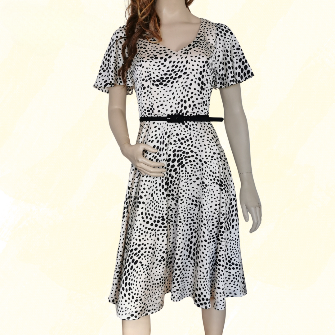 Review Dress with belt - 10 - Cream/Black Spot