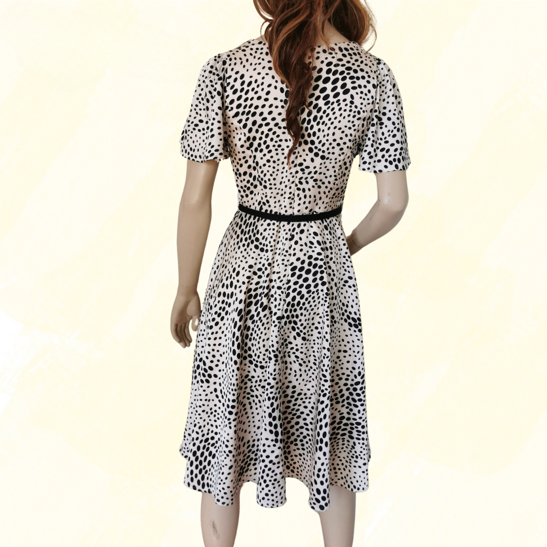 Review Dress with belt - 10 - Cream/Black Spot